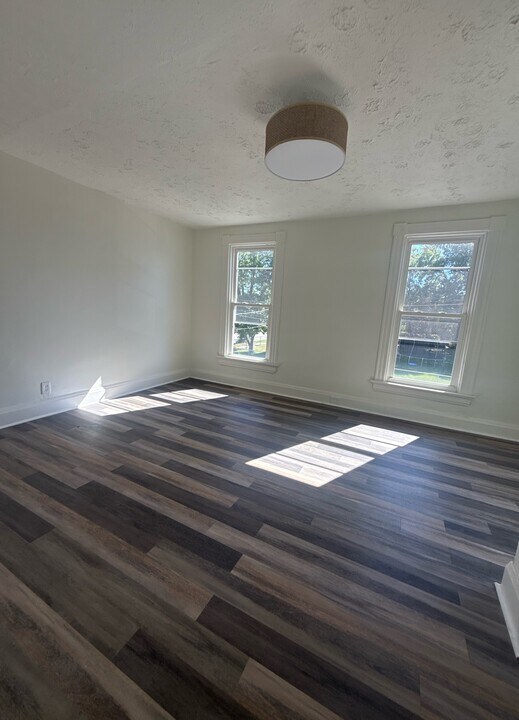 5617 Abbottsford St in Cincinnati, OH - Building Photo