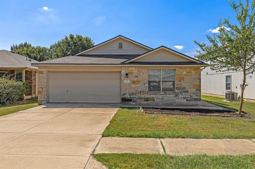 129 Granite Path in Liberty Hill, TX - Building Photo