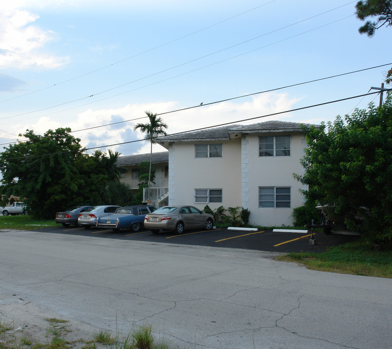 1429 Miami Rd in Fort Lauderdale, FL - Foto de edificio