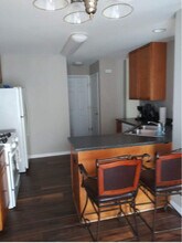 481 Metropolitan St in Aurora, IL - Building Photo - Building Photo