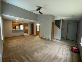 3566-3568-3568 Prescott Dr in Columbia, MO - Building Photo