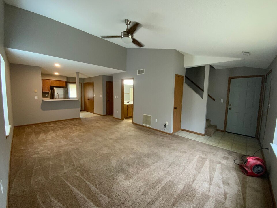 3566-3568-3568 Prescott Dr in Columbia, MO - Building Photo