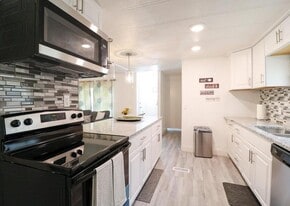14 Don Quixote Ln in Port St. Lucie, FL - Building Photo