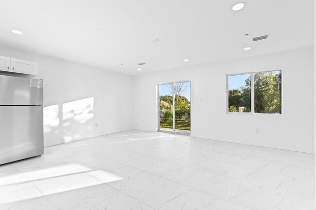 4498 SW Port St Lucie Blvd in Port St. Lucie, FL - Building Photo - Building Photo