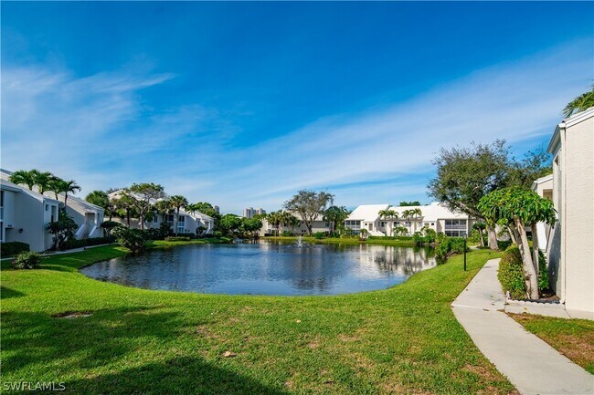 784 Willowbrook Dr