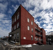 Mayor Manor in Bluefield, WV - Building Photo