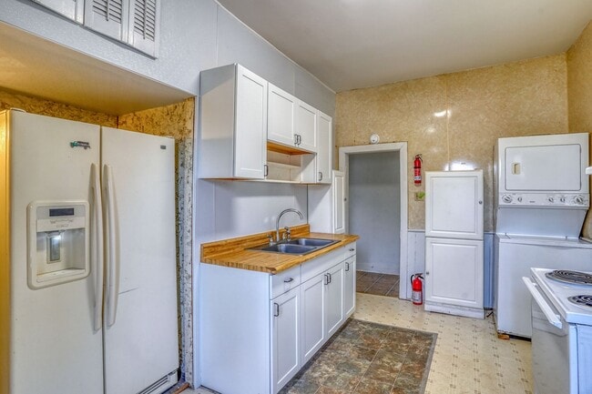 132 W Mt Vernon St in Smyrna, DE - Building Photo - Building Photo