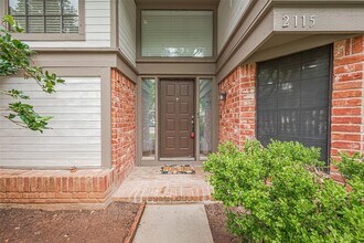 2115 Streamcrest Ln in Sugar Land, TX - Building Photo - Building Photo