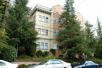 378 Belmont St in Oakland, CA - Building Photo - Building Photo