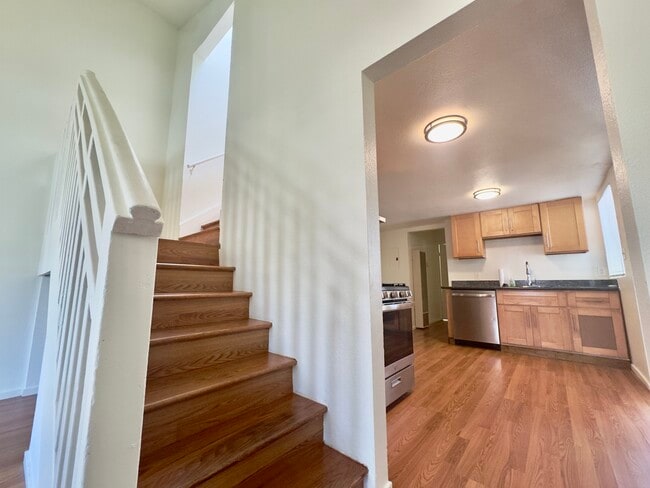 5231 Martin Luther King Jr Way, Unit 1