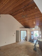 860 Leavitt Ln in Grants Pass, OR - Building Photo - Building Photo