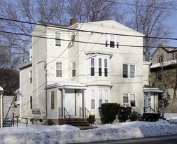 185-187 Reservoir Ave in Providence, RI - Building Photo