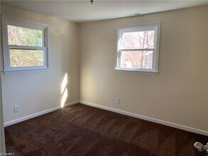 1509 E Commerce Ave in High Point, NC - Foto de edificio - Building Photo