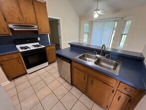 555 Cowan Rd in Covington, GA - Building Photo - Building Photo