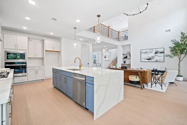 461 Maypop Ln in Woodstock, GA - Building Photo - Building Photo