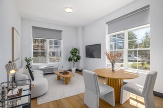 Lexington on Broadway in Woodcliff Lake, NJ - Building Photo - Interior Photo