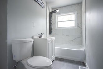 1226 Cass St in Gary, IN - Foto de edificio - Building Photo