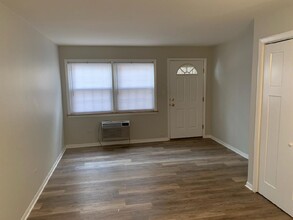 2132 N Harlem Ave in Elmwood Park, IL - Building Photo - Building Photo