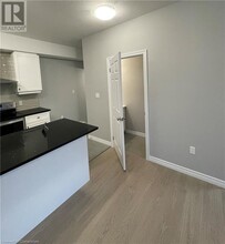 82 Oat Ln in Kitchener, ON - Building Photo - Building Photo