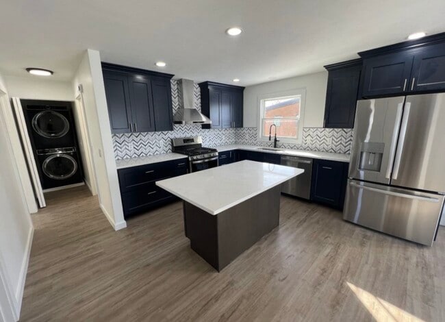 property at 909 W Front St