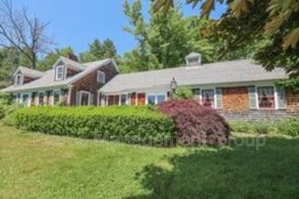32 Morse Cir in Henniker, NH - Building Photo - Building Photo