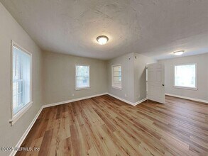 886 Brandywine St in Jacksonville, FL - Building Photo - Building Photo