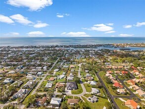 507 Acacia Ln in Nokomis, FL - Building Photo - Building Photo