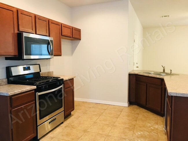 3346 N Clark St in Kingman, AZ - Building Photo - Building Photo