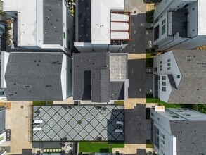 8409 Hempstead Rd in Houston, TX - Building Photo - Building Photo