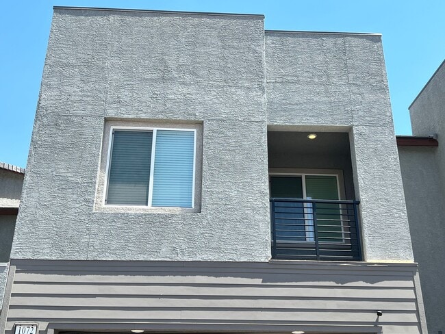 property at 1072 Gabriela Rdg Ln