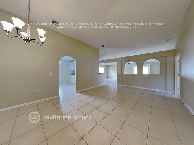 110 Pine Isle Dr in Sanford, FL - Foto de edificio - Building Photo