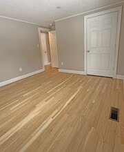 19 Crosmour Rd in Rhinebeck, NY - Building Photo - Building Photo