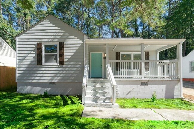 property at 2912 Palm Dr