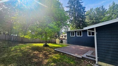 5305 155th Ave NE in Redmond, WA - Building Photo - Building Photo