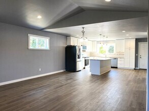 314 Dolly Ln in Dallesport, WA - Building Photo - Building Photo