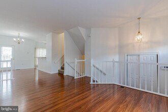 3290 Gina Pl in Woodbridge, VA - Building Photo - Building Photo