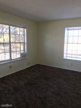 170 De Chantle Rd in San Antonio, TX - Building Photo - Building Photo