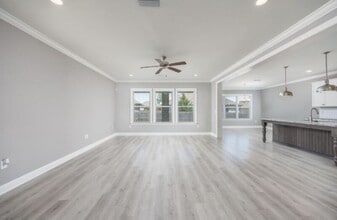 77 Perimeter Pl in Freeport, FL - Building Photo - Building Photo