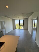 138 NW 31st St, Unit C2 in Miami, FL - Building Photo