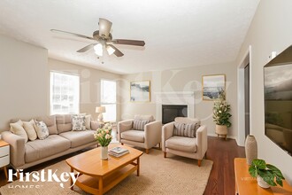 3843 Holland Dr in Snellville, GA - Building Photo - Building Photo