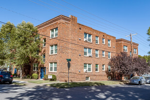 Rockford Plaza Apartments