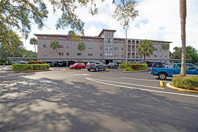 6150 Gulfport Blvd S, Unit 102 in Gulfport, FL - Building Photo - Building Photo