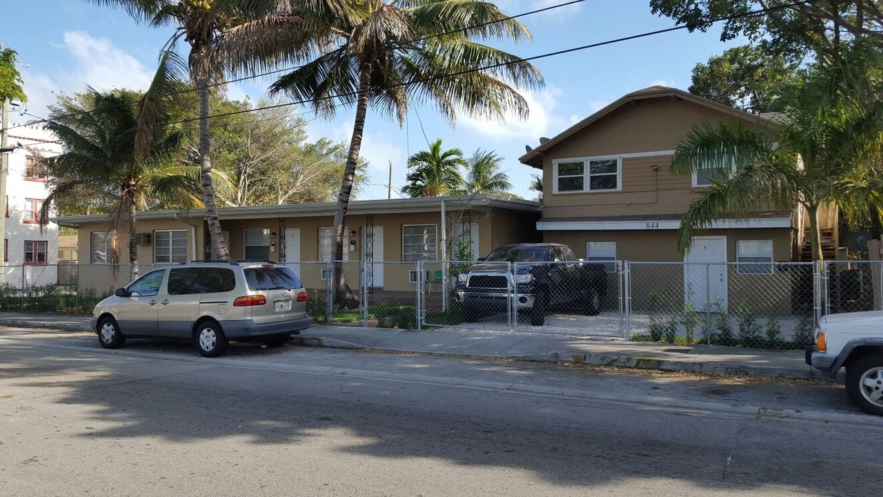 640 SW 5 St in Miami, FL - Foto de edificio