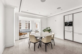 1010 Park Ave in New York, NY - Building Photo - Building Photo