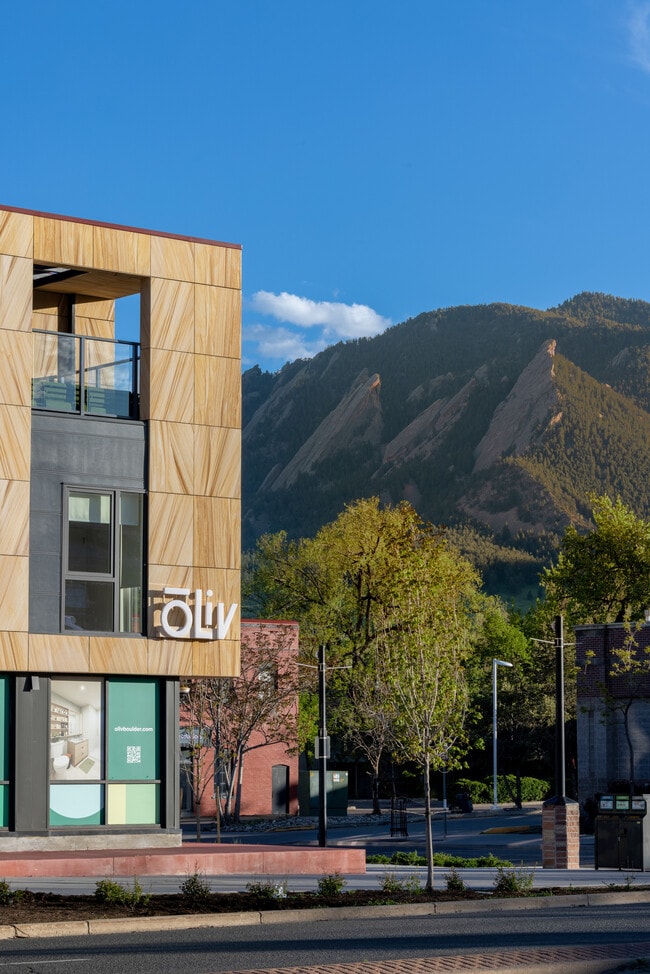 oLiv Boulder in Boulder, CO - Foto de edificio - Building Photo