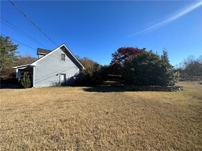 3195 S Puckett Rd in Buford, GA - Building Photo - Building Photo