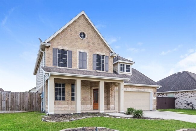 105 Avery Springs Ln in Dickinson, TX - Foto de edificio - Building Photo