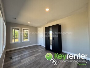 1520 S 56th St in Tacoma, WA - Building Photo - Building Photo