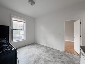 4410 N Hazel St in Chicago, IL - Building Photo - Building Photo