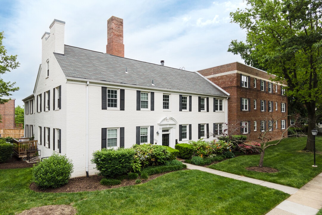 The Commons Of Arlington in Arlington, VA - Building Photo